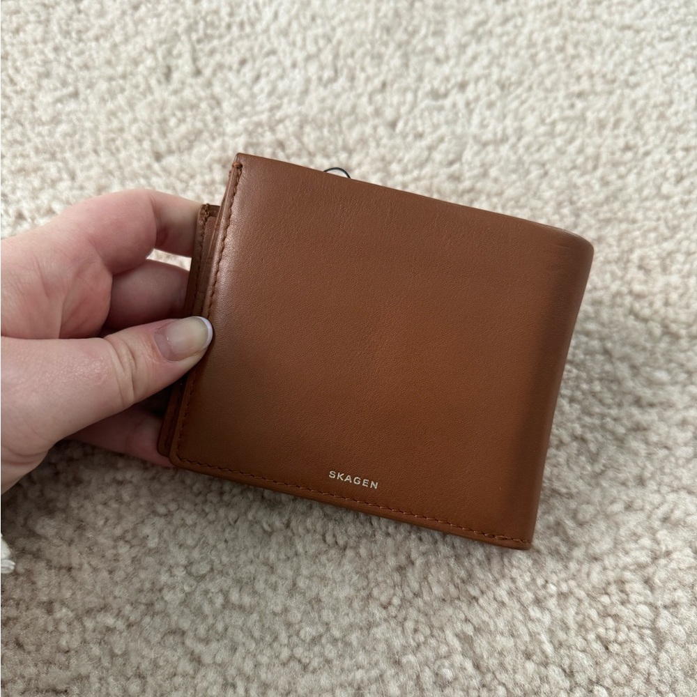 Leather Skagen Wallet with Cardholder - new with tags
